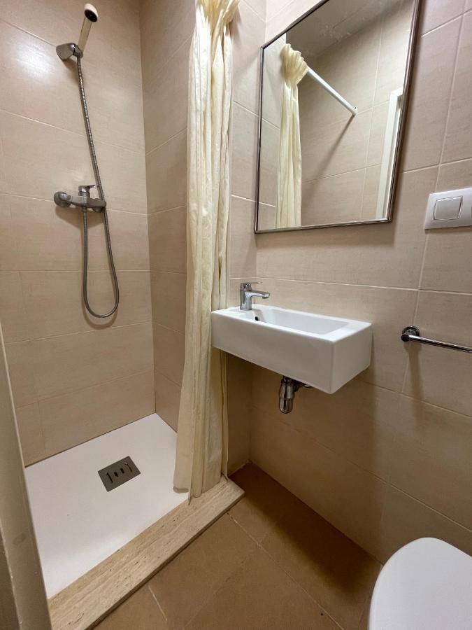 P&R Hostals Maria Rosa ตอสซาเดมาร์ ภายนอก รูปภาพ